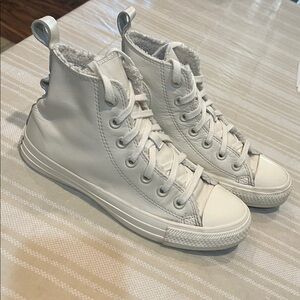Converse Chuck Taylor All Star Leather Hightop Sneakers size 6.5 women’s